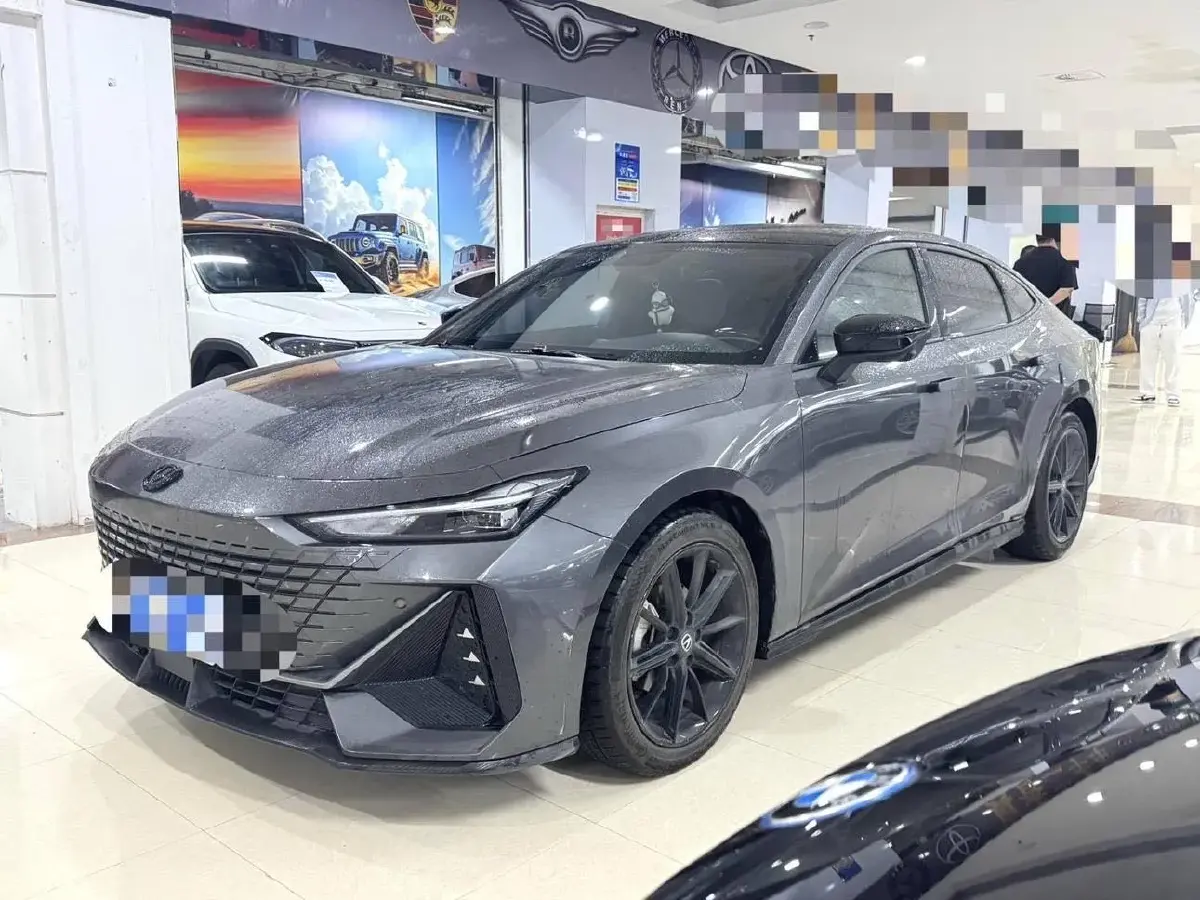 2022 ChangAn UNI-V 1.5T 188HP L4 7DCT