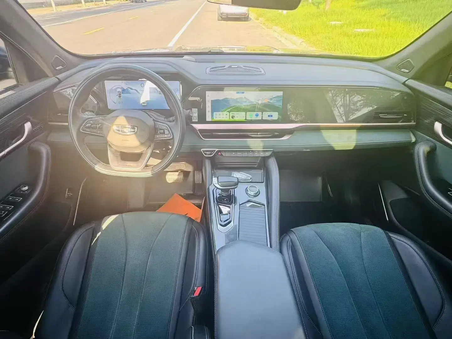 2021 GEELY MONJARO thumbnail 3