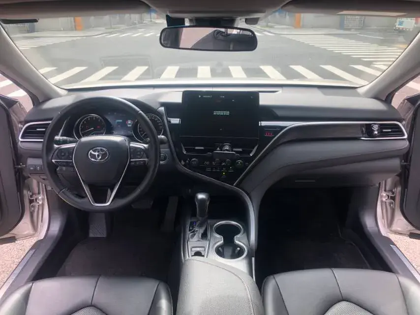 2021 TOYOTA CAMRY thumbnail 4