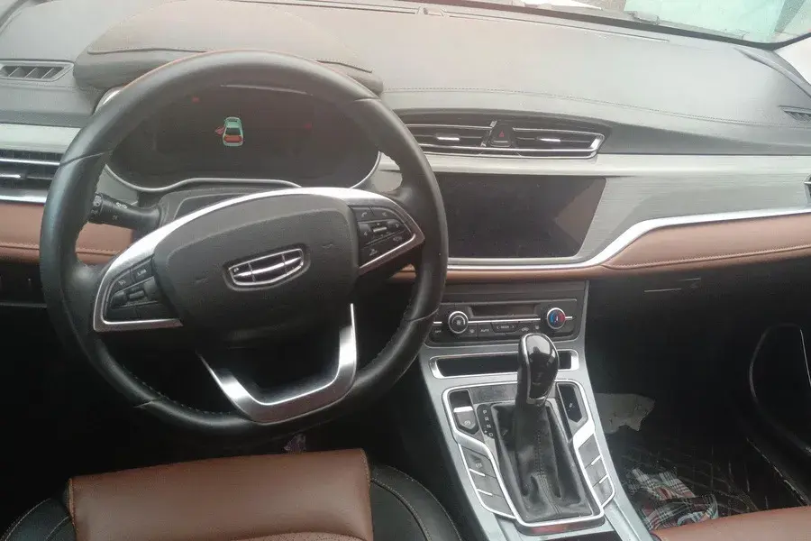 2021 GEELY EMGRAND thumbnail 4