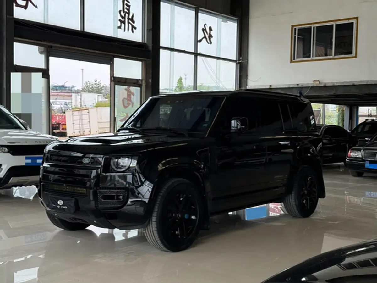 2024 Land Rover Defender 3.0T 400HP L6 8AT