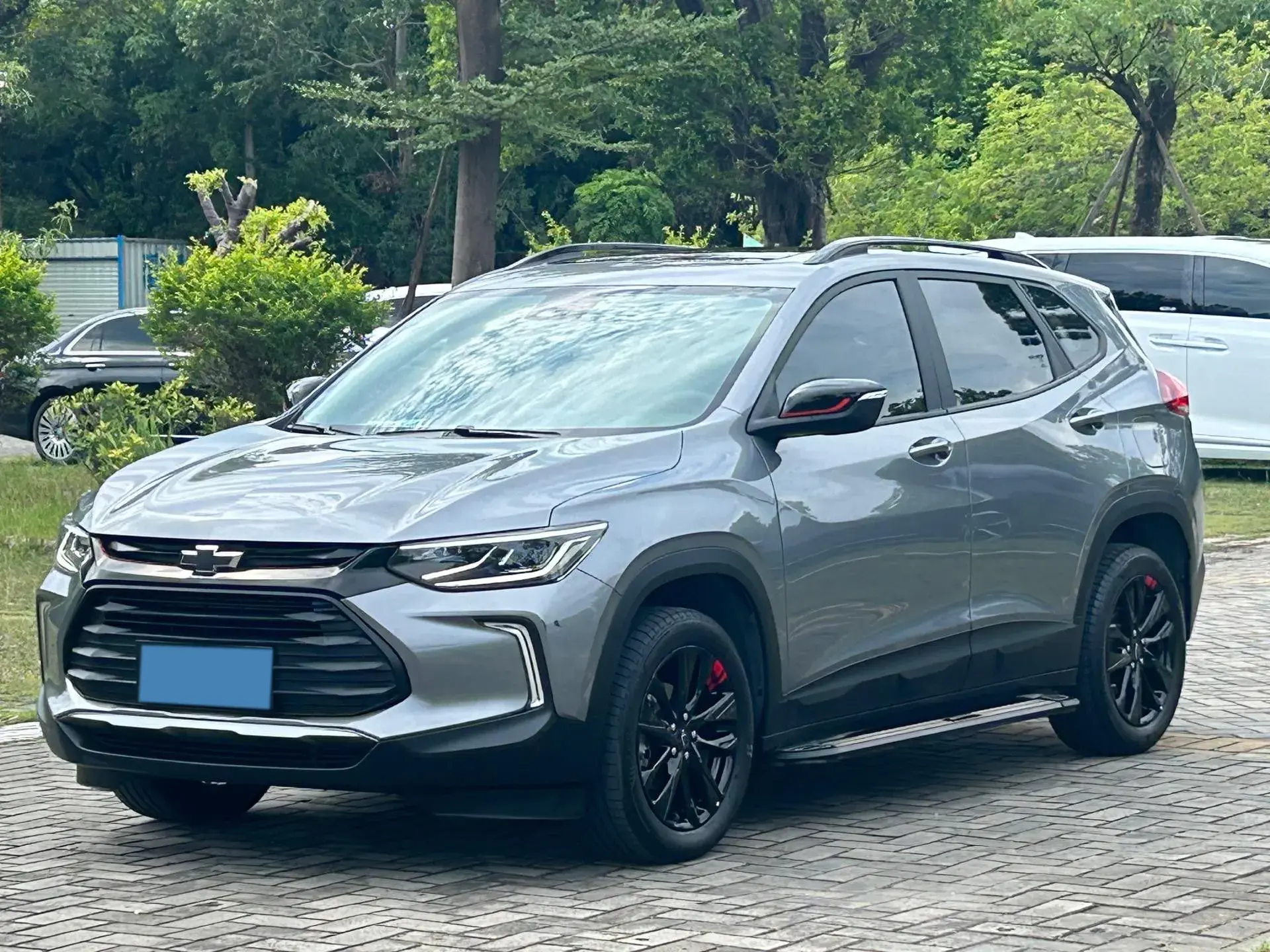 2019 CHEVROLET TRAX view 1