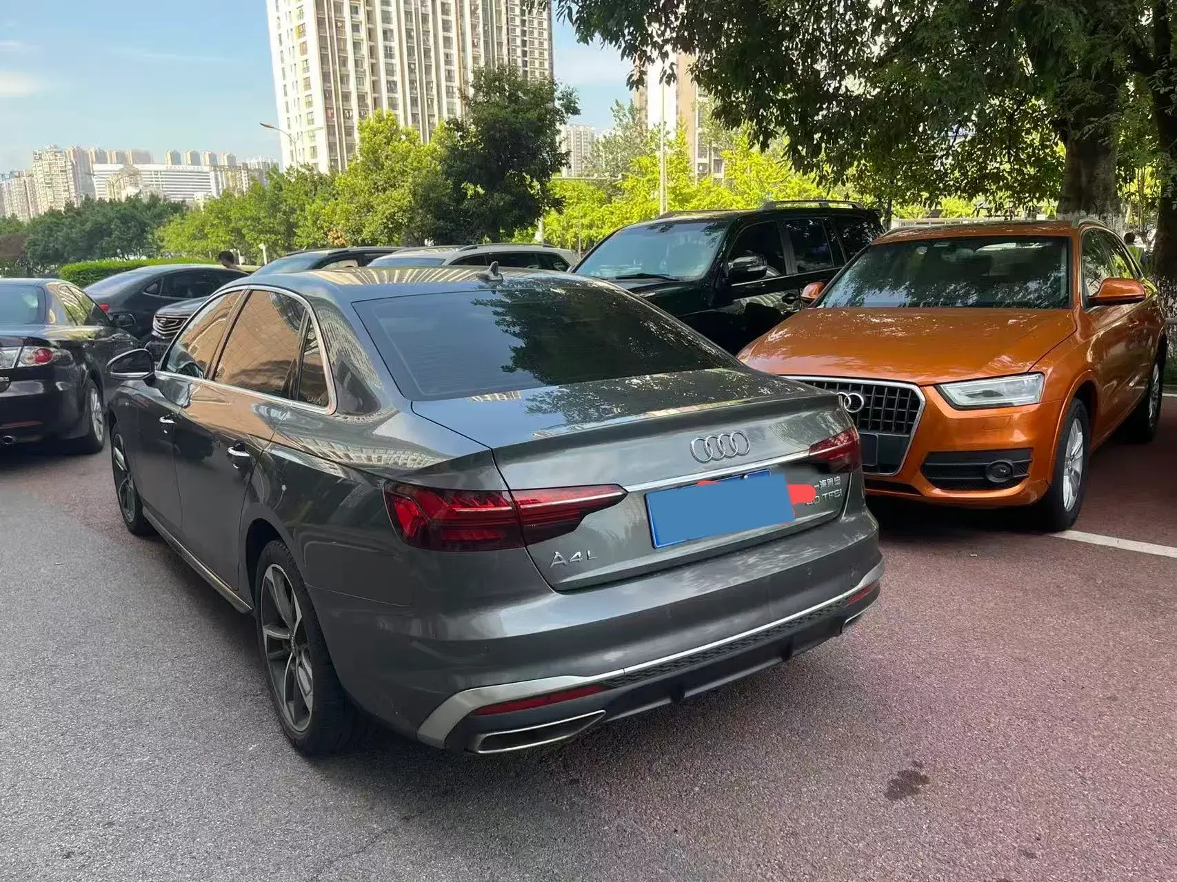 2020 AUDI A4L thumbnail 3