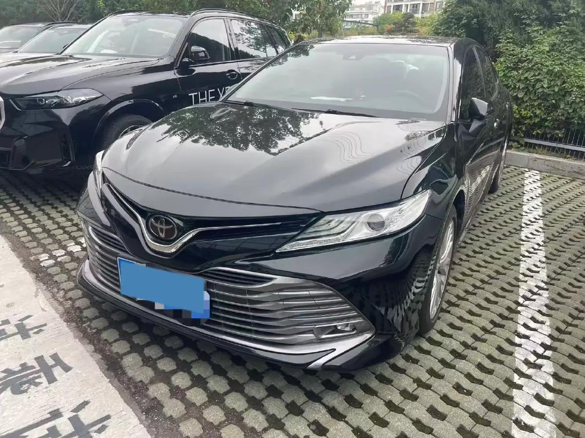 2021 Toyota Camry 2.5L 209HP L4 8AT