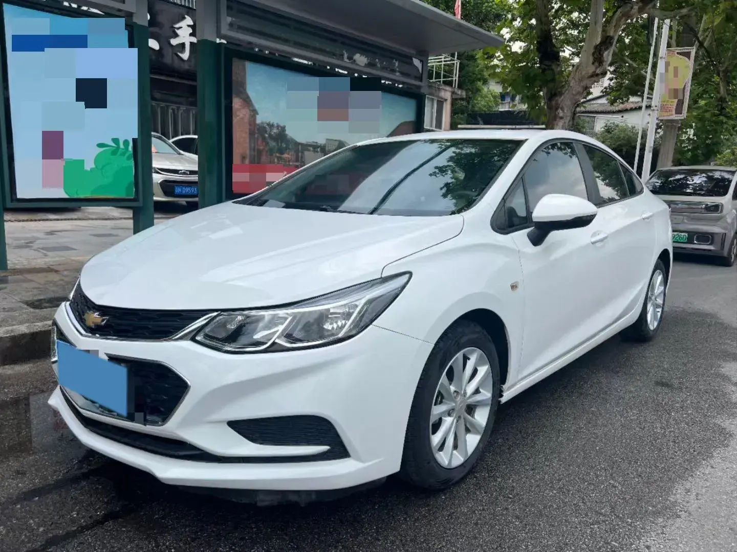 2018 CHEVROLET CRUZE view 1