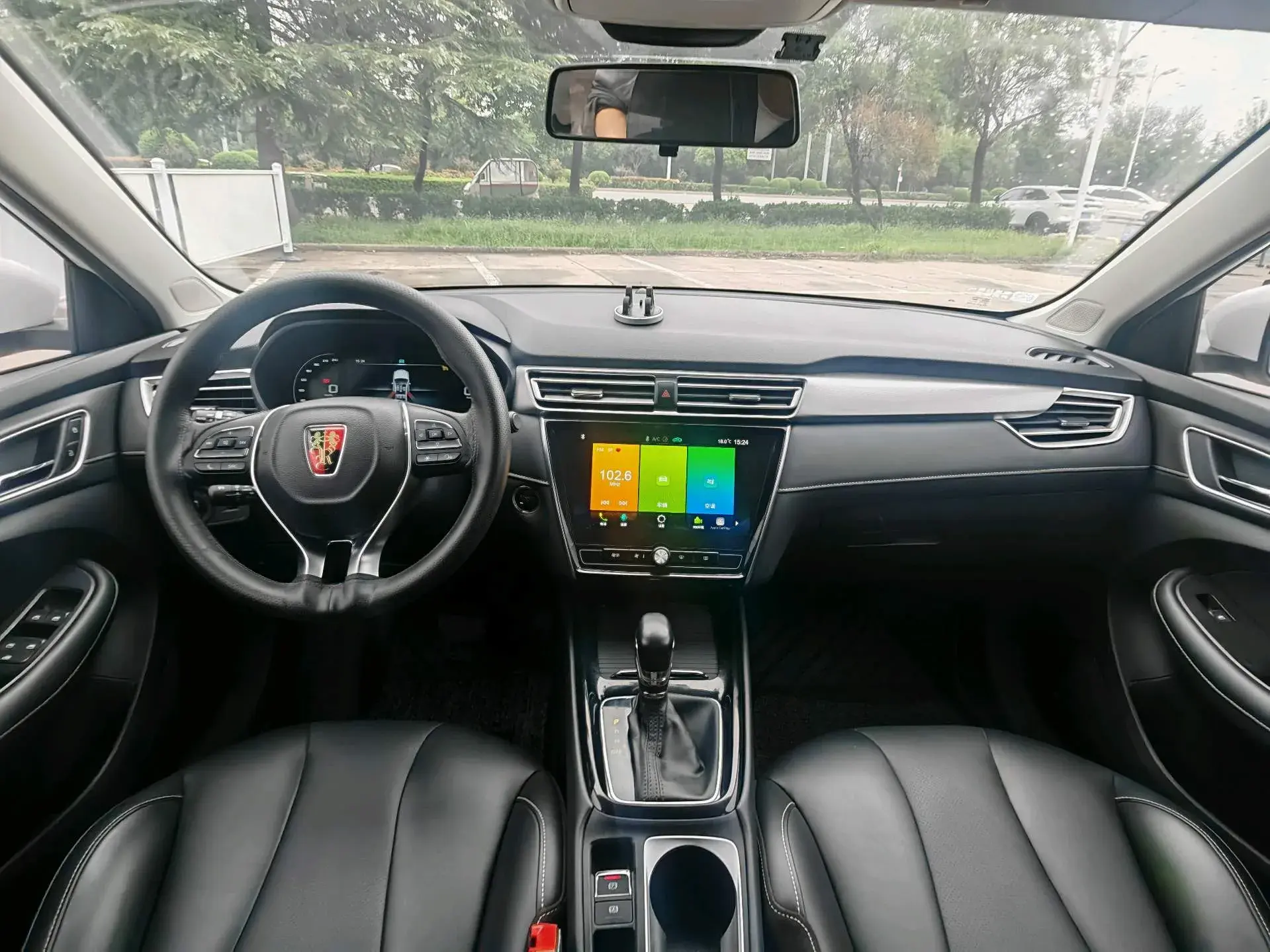 2020 ROEWE I5 thumbnail 4