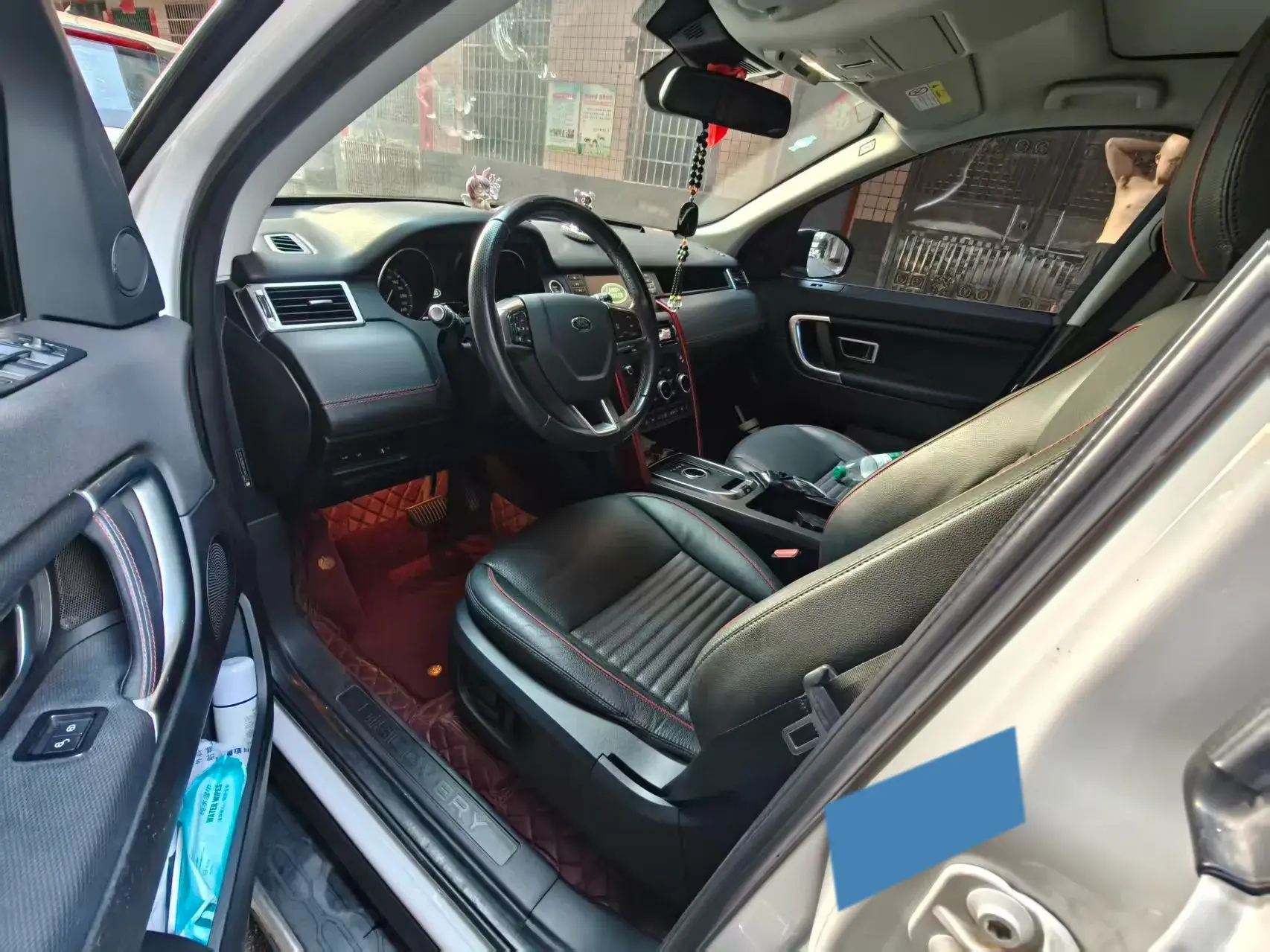 2019 LAND ROVER thumbnail 2