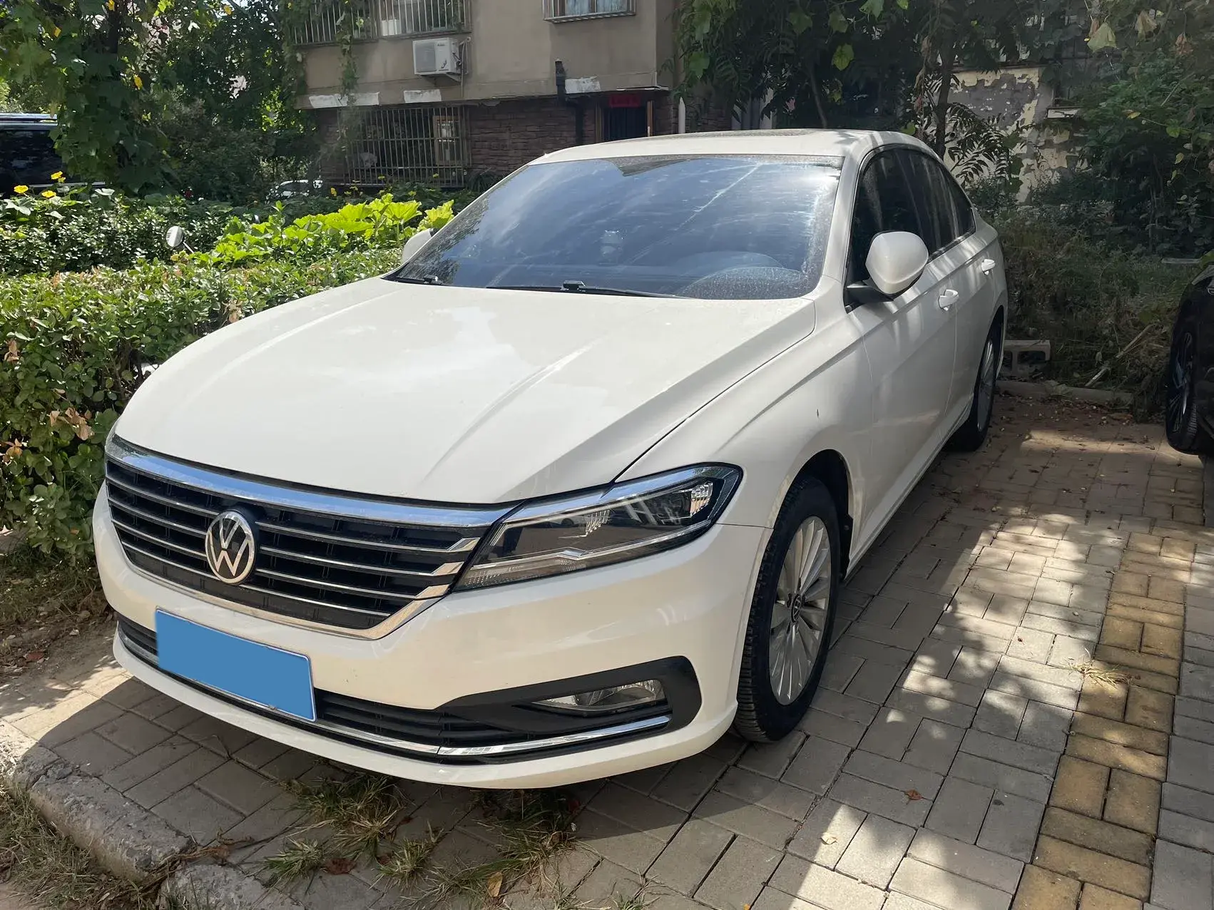 2021 VOLKSWAGEN LAVIDA view 1