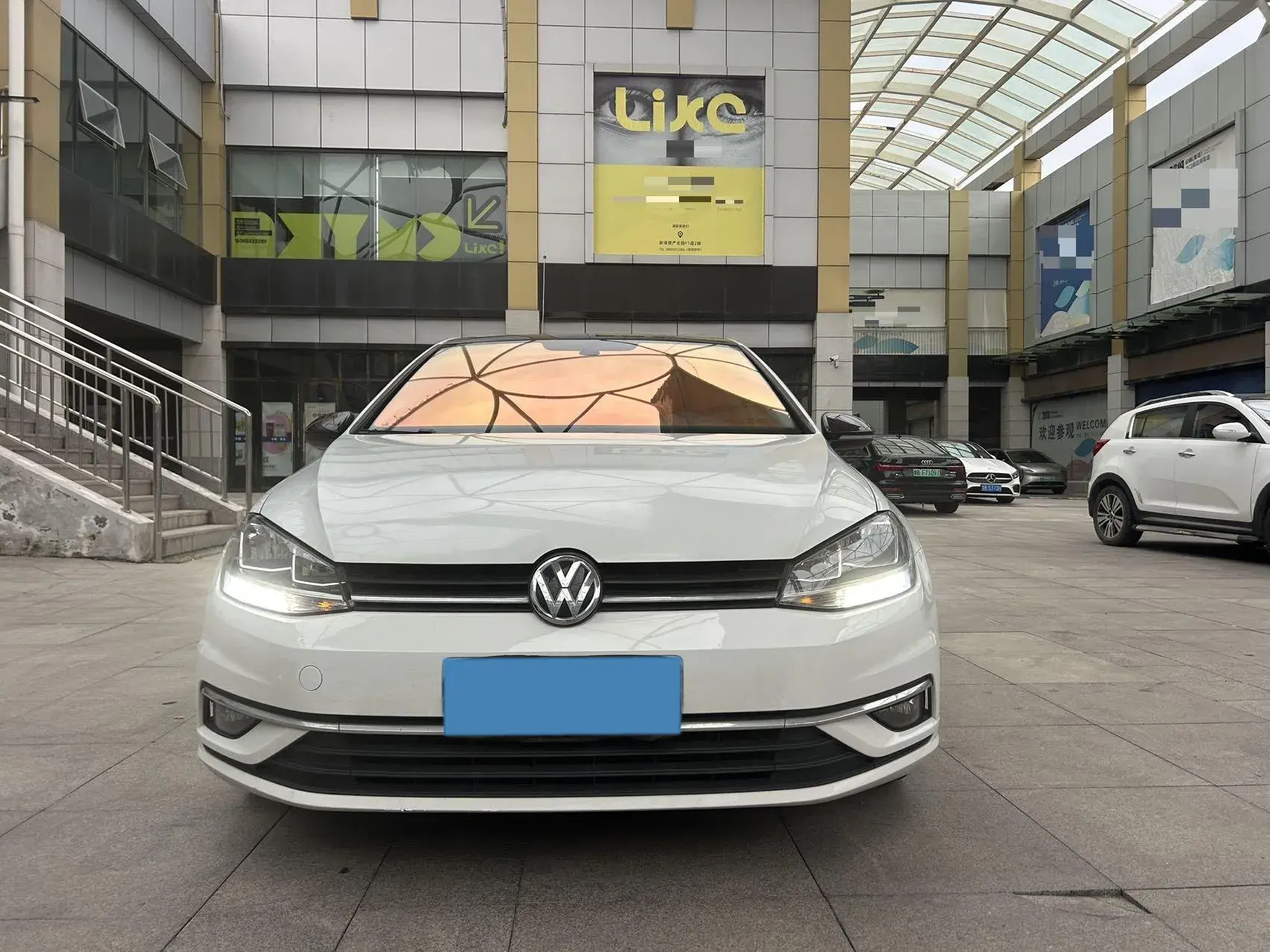 2019 VOLKSWAGEN GOLF thumbnail 2