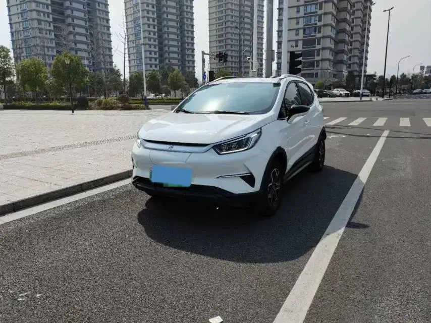 2021 BYD YUAN view 1