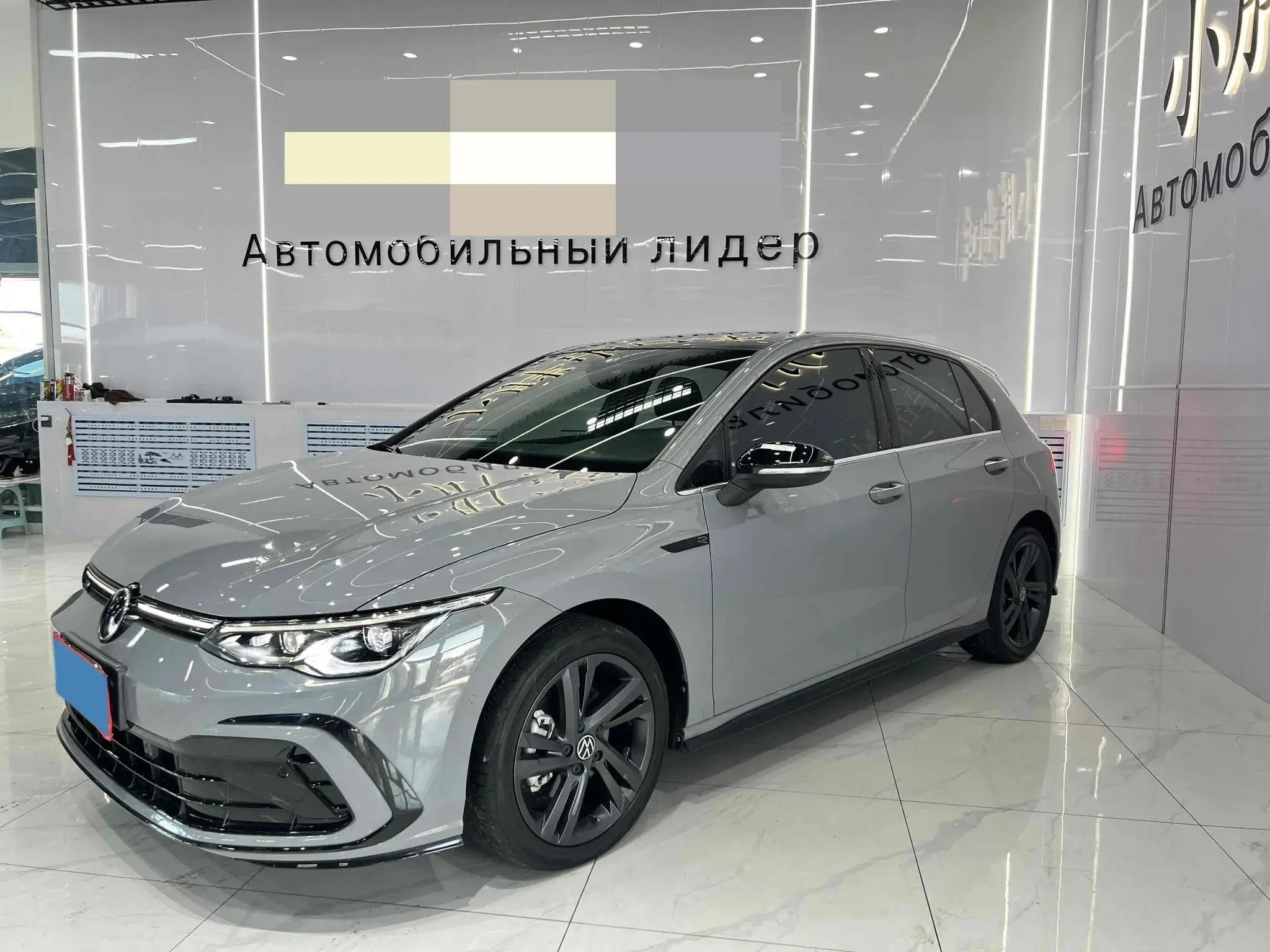 2021 VOLKSWAGEN GOLF view 1