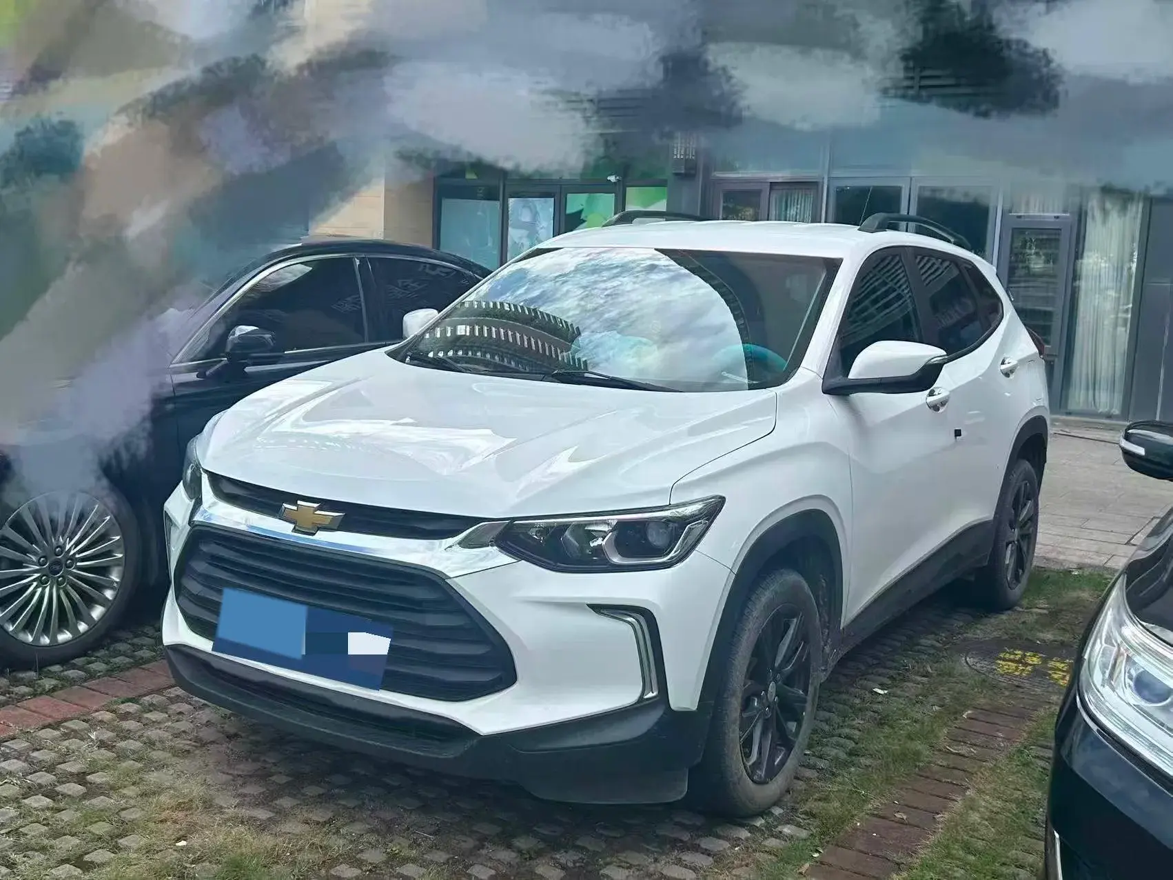 2021 CHEVROLET TRAX view 1