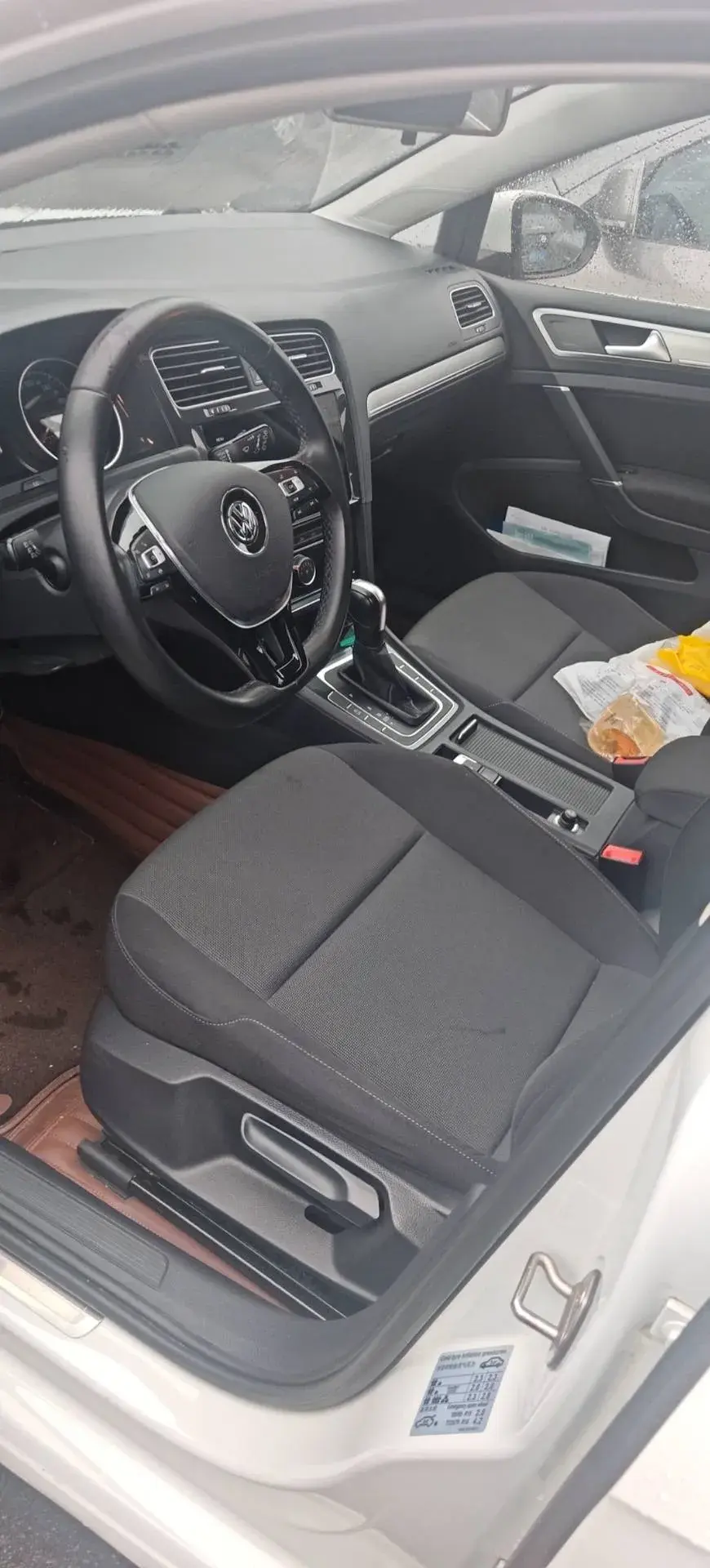 2019 VOLKSWAGEN GOLF thumbnail 3