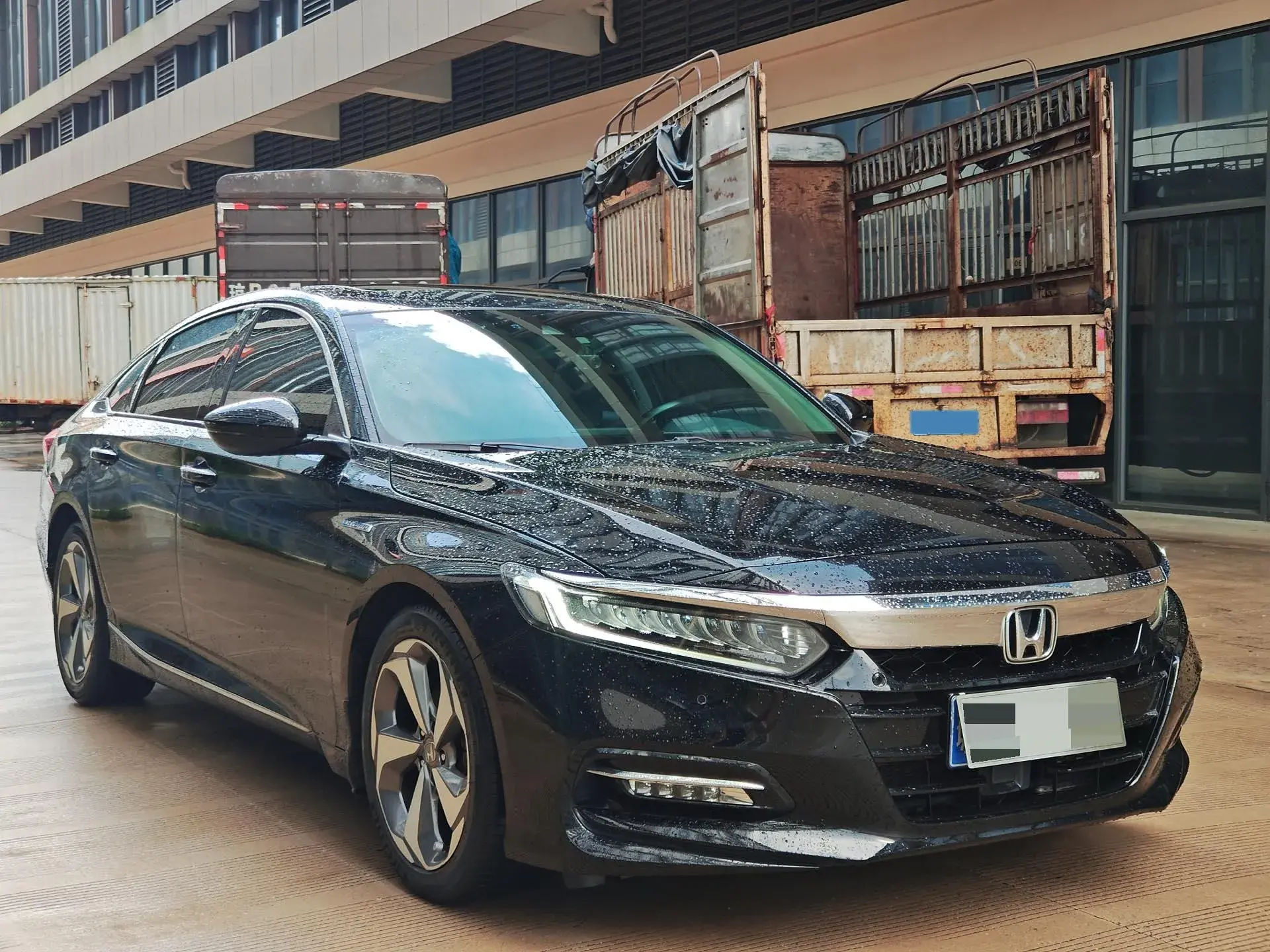 2018 HONDA ACCORD thumbnail 3