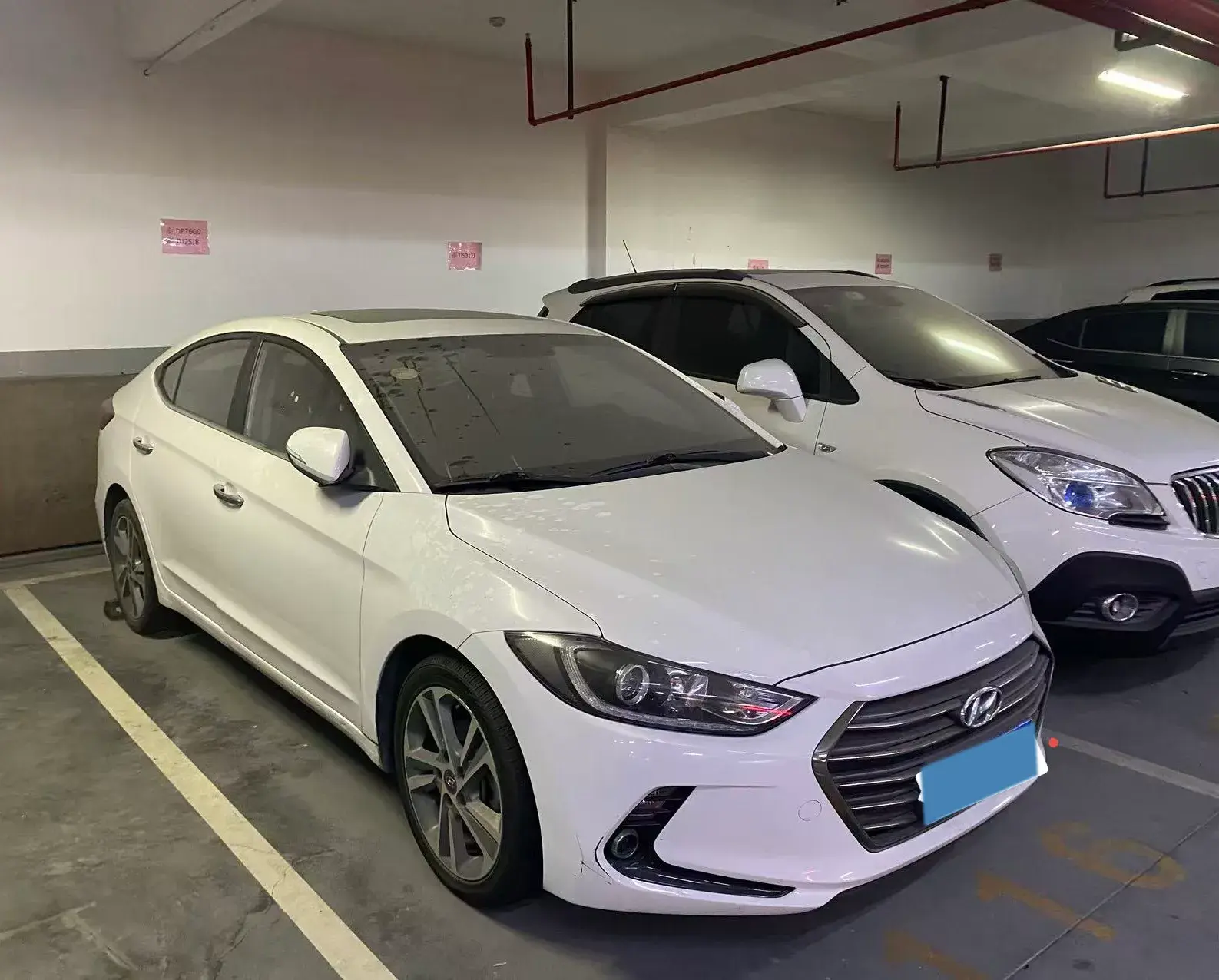 2016 HYUNDAI ELANTRA thumbnail 3