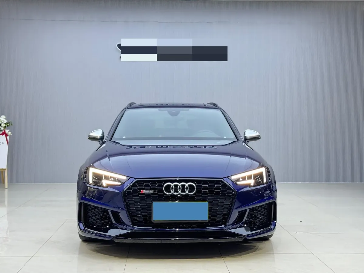 2019 Audi RS 4 2.9T 450HP V6 8AT,autocango,china used car exporter,china ev exporter,chinese used car exporter,chinese used ev exporter