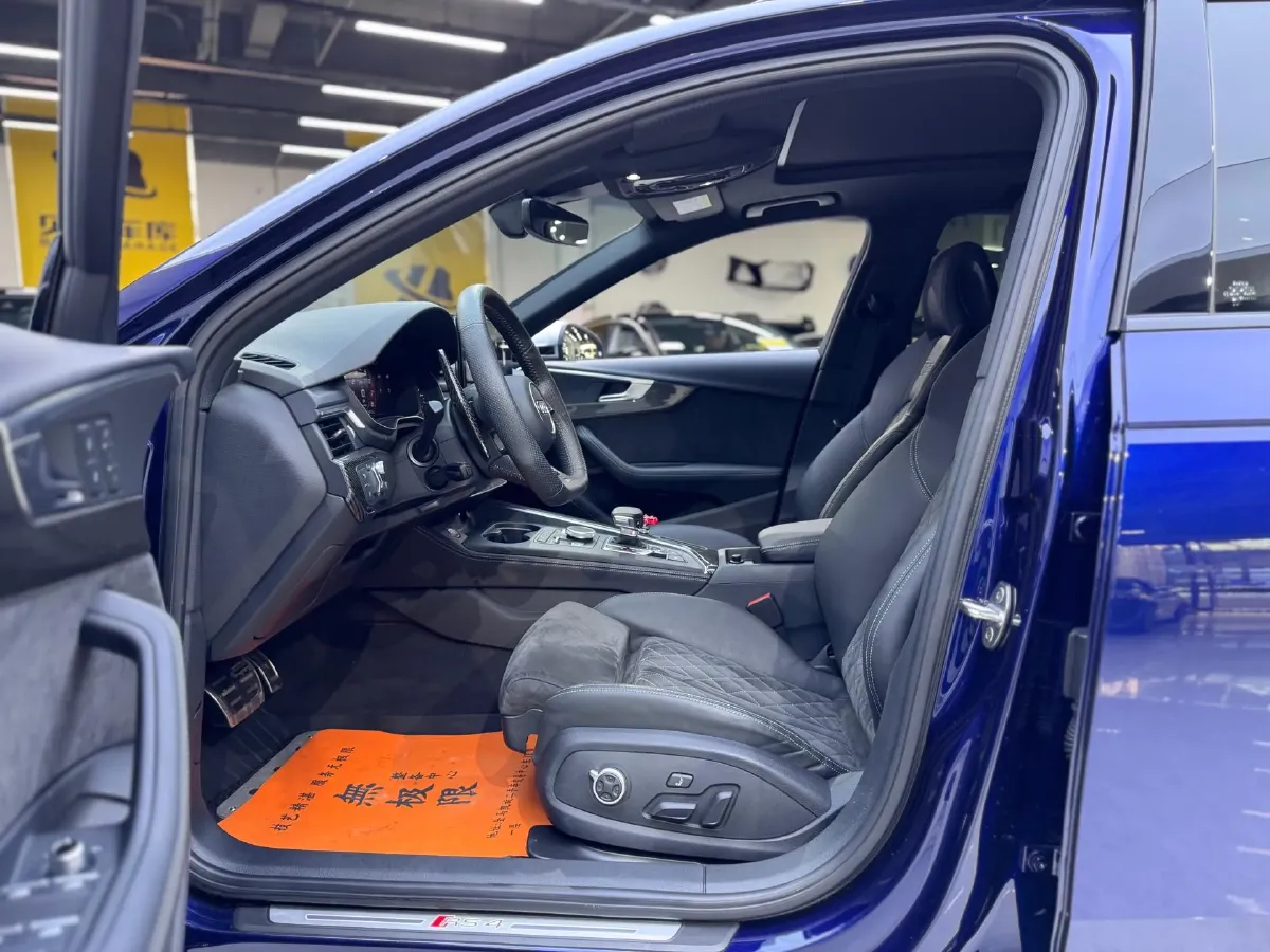 2019 Audi RS 4 2.9T 450HP V6 8AT,autocango,china used car exporter,china ev exporter,chinese used car exporter,chinese used ev exporter