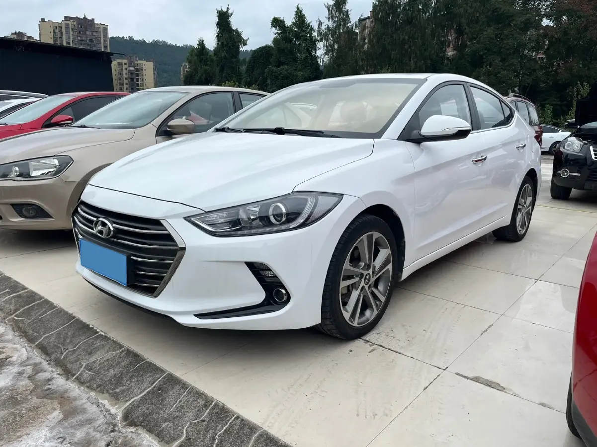 2016 Hyundai Elantra 1.6L 130HP L4 6AT