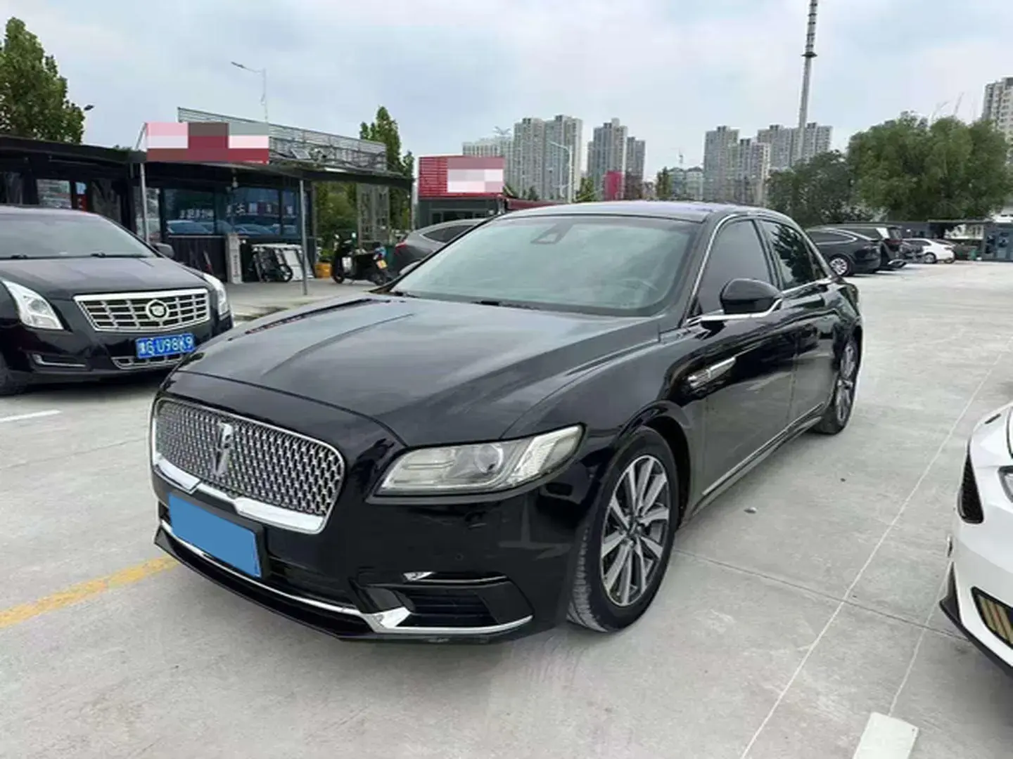 2019 LINCOLN CONTINENTAL view 1