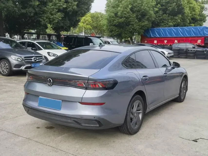 2022 VOLKSWAGEN LAMANDO thumbnail 4