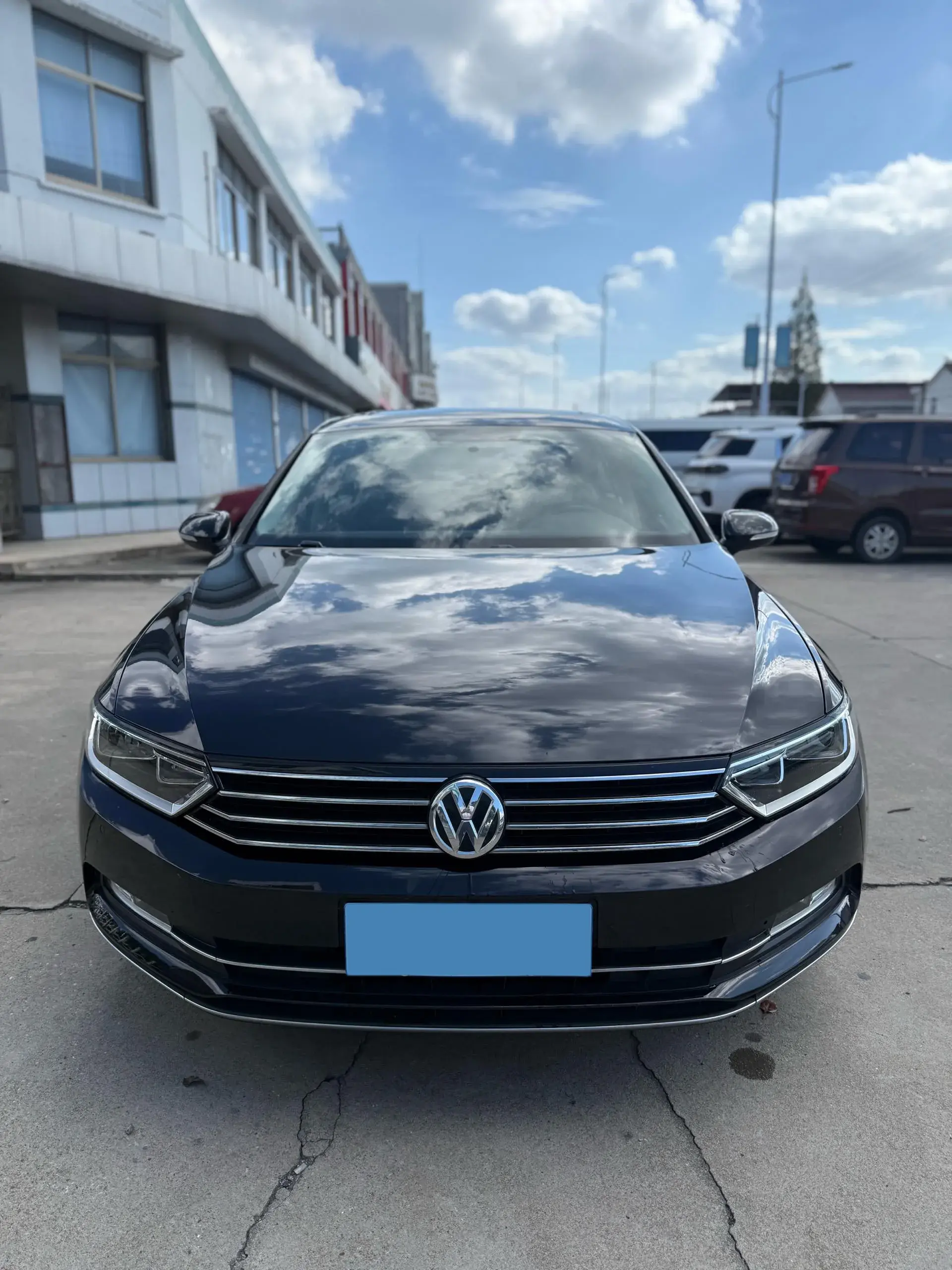 2018 VOLKSWAGEN MAGOTAN thumbnail 2