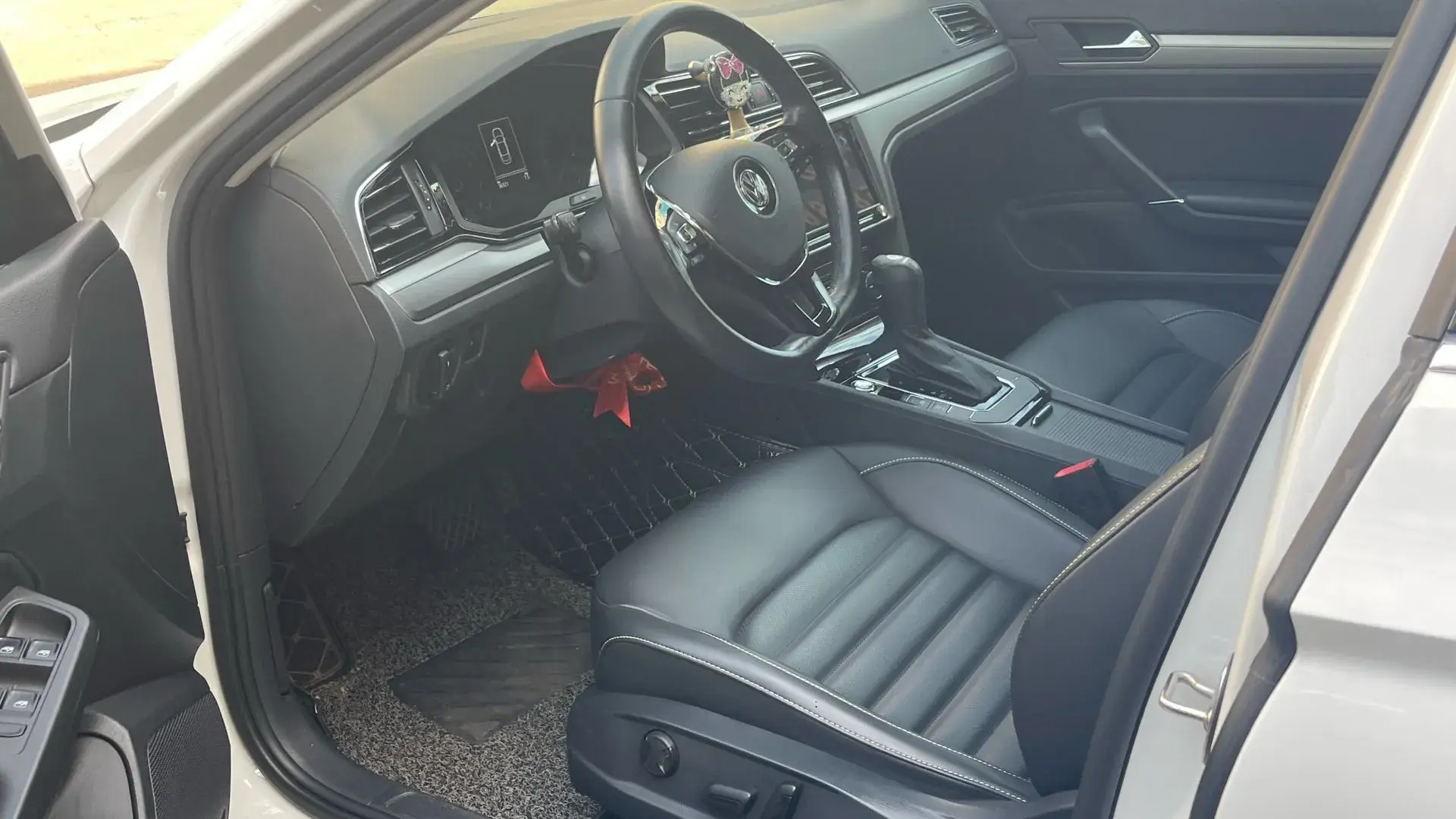 2019 VOLKSWAGEN LAMANDO thumbnail 4