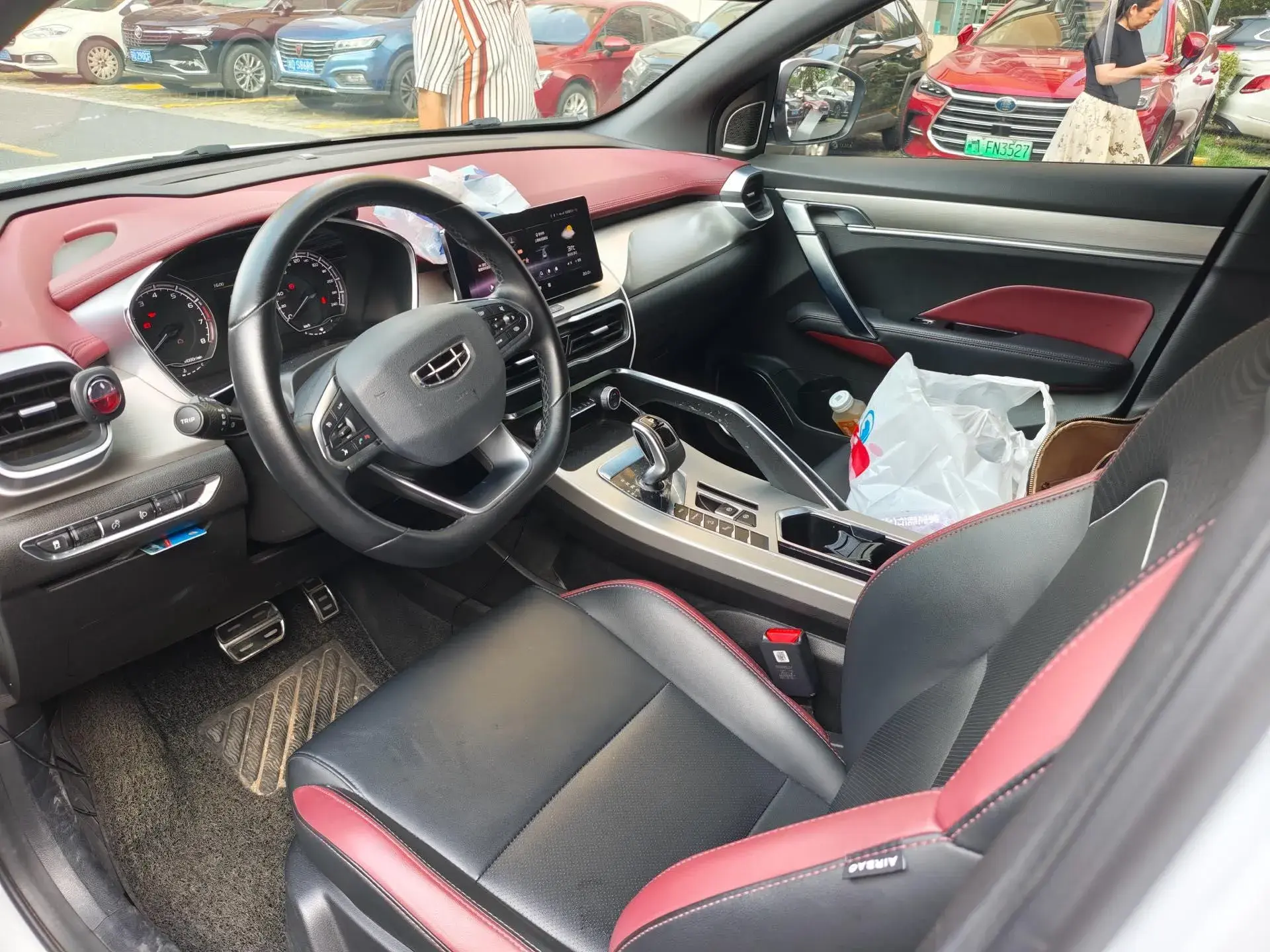 2020 GEELY COOLRAY thumbnail 4