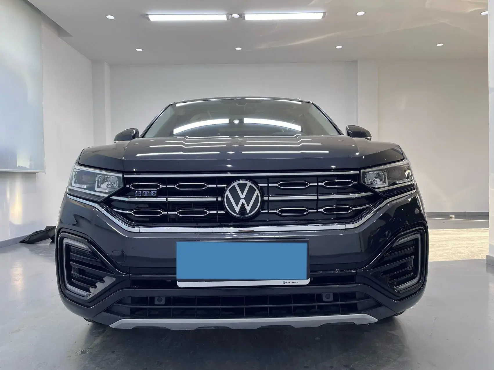 2022 VOLKSWAGEN TAYRON thumbnail 2