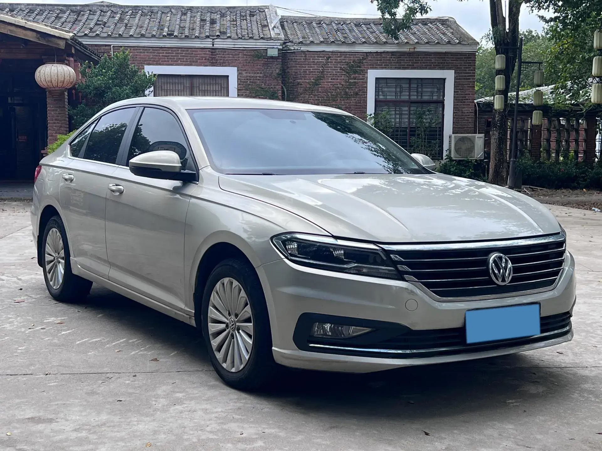 2019 VOLKSWAGEN LAVIDA thumbnail 3