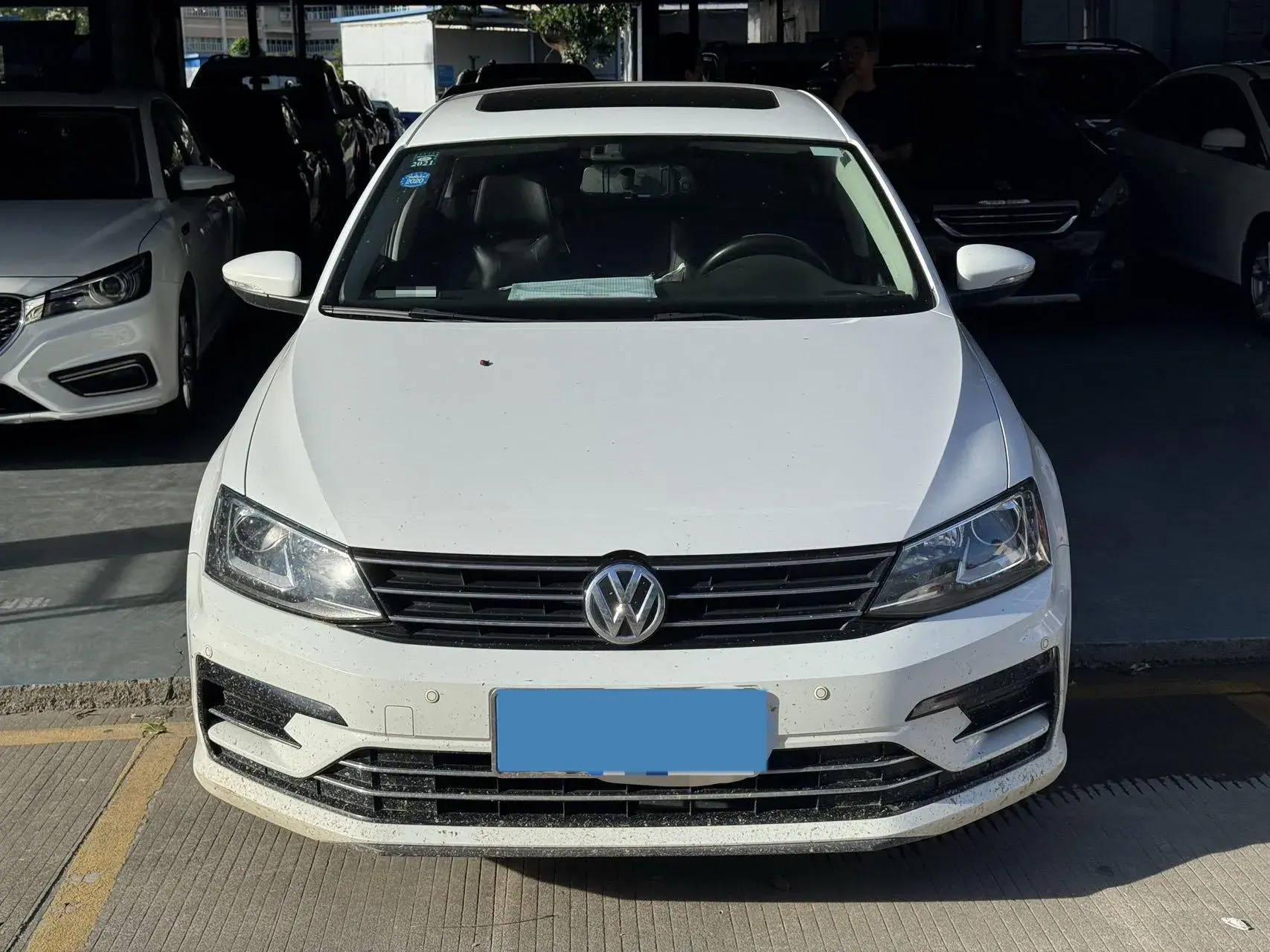 2018 VOLKSWAGEN SAGITAR thumbnail 2