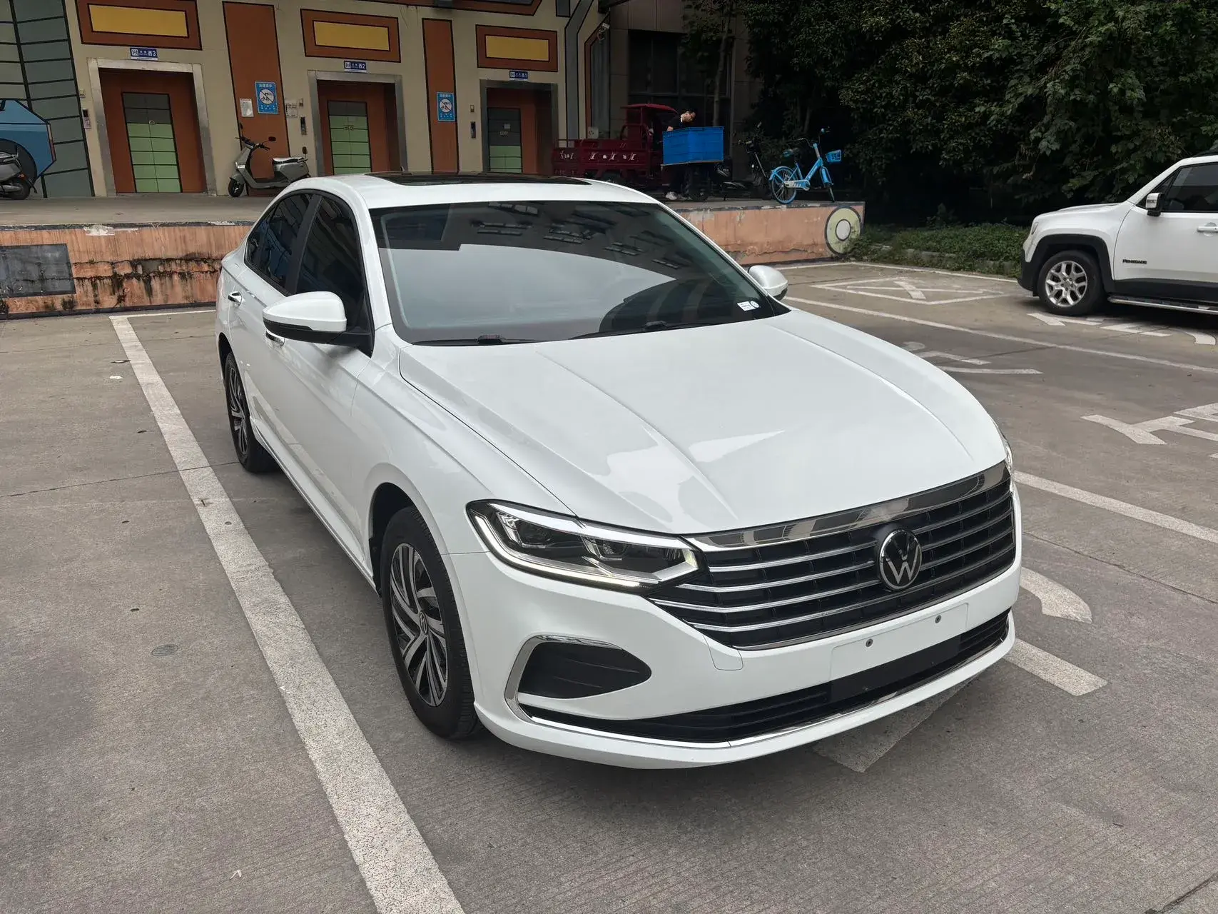 2023 VOLKSWAGEN LAVIDA thumbnail 3