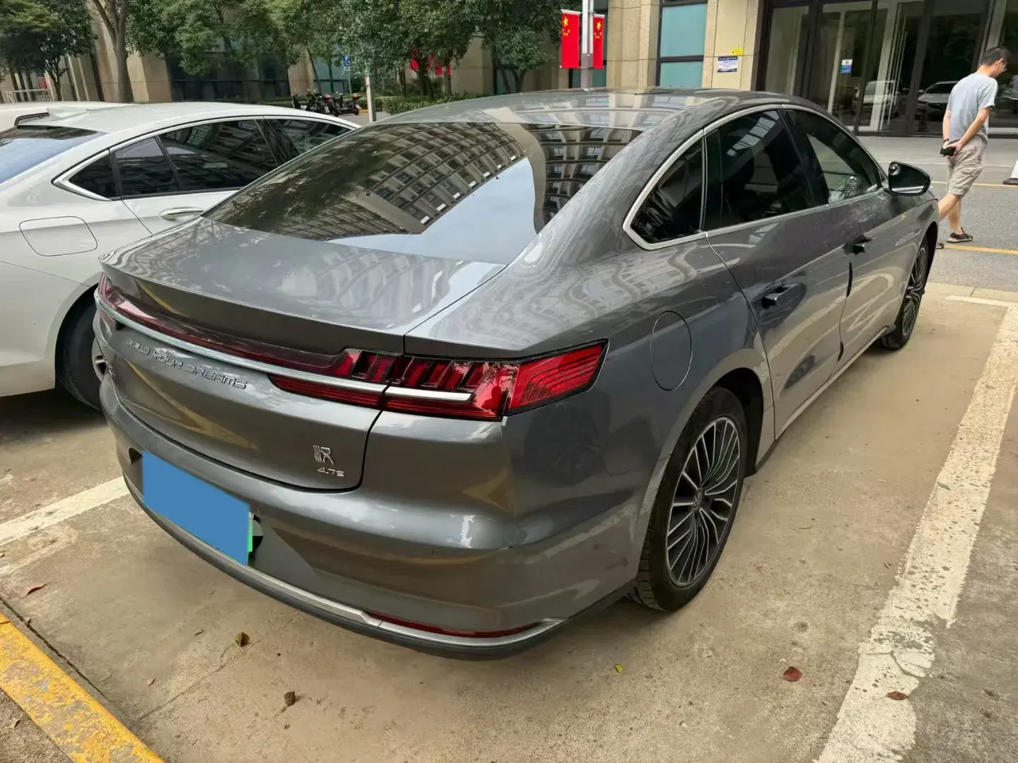 2020 BYD HAN thumbnail 3