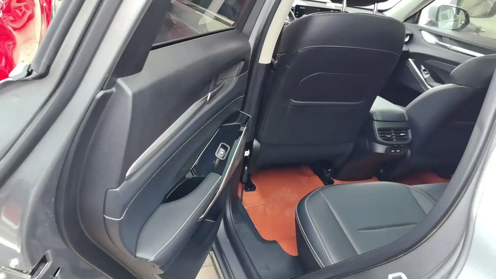 2021 HAVAL H6 thumbnail 3