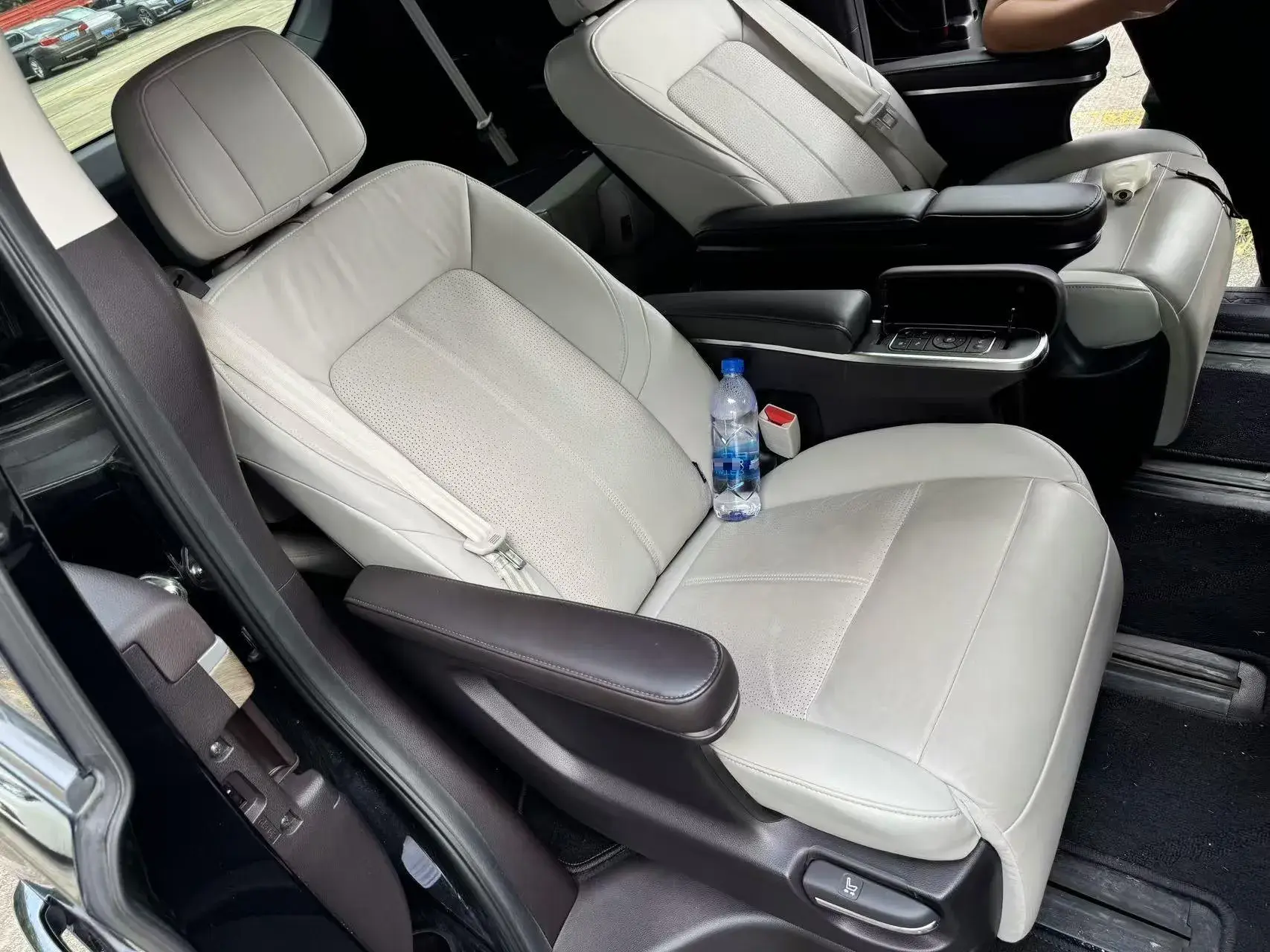 2021 GAC TRUMPCHI thumbnail 4