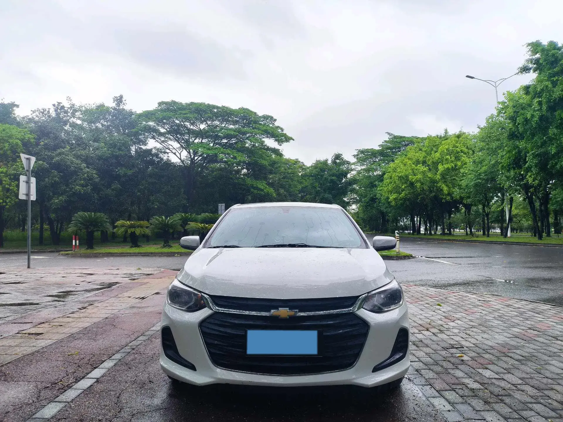 2020 CHEVROLET CAVALIER thumbnail 2