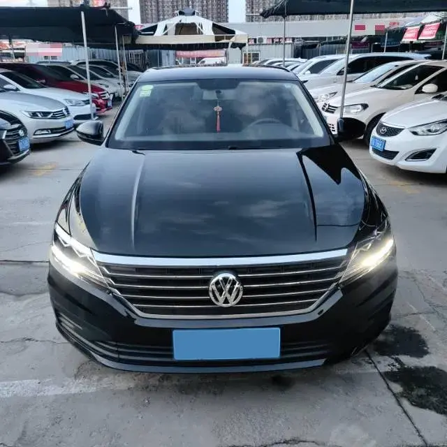 2018 VOLKSWAGEN LAVIDA thumbnail 2