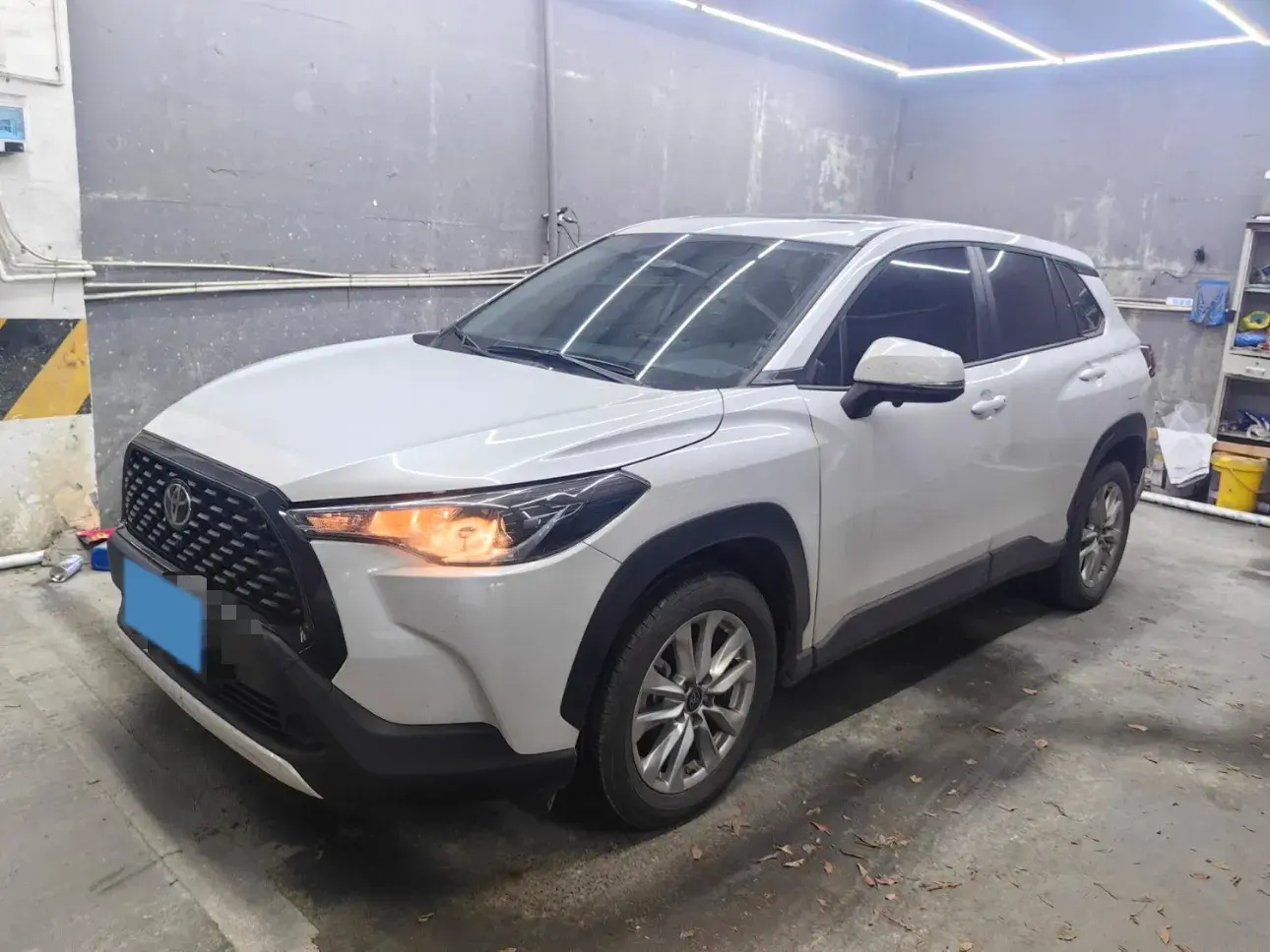 2023 TOYOTA COROLLA view 1