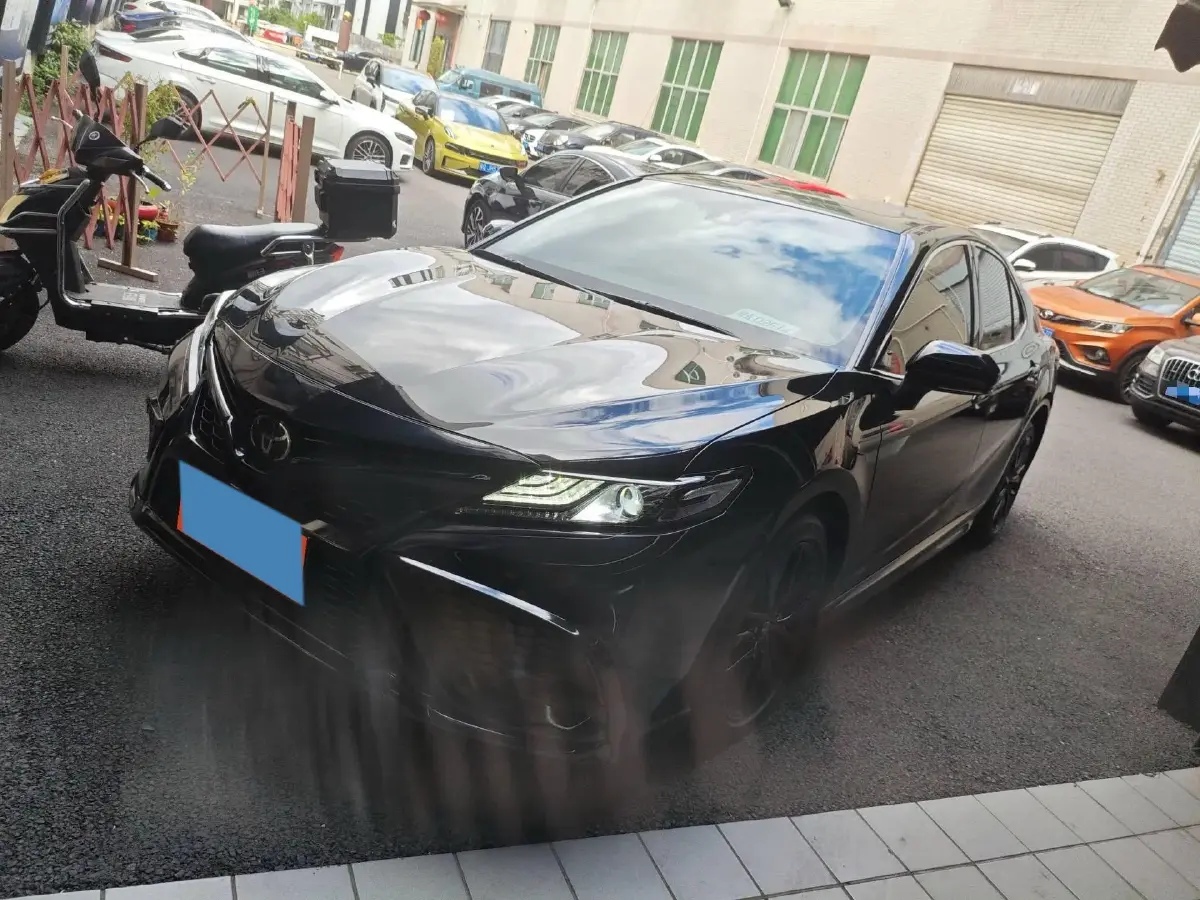 2023 Toyota Camry 2.5L 207HP L4 8AT