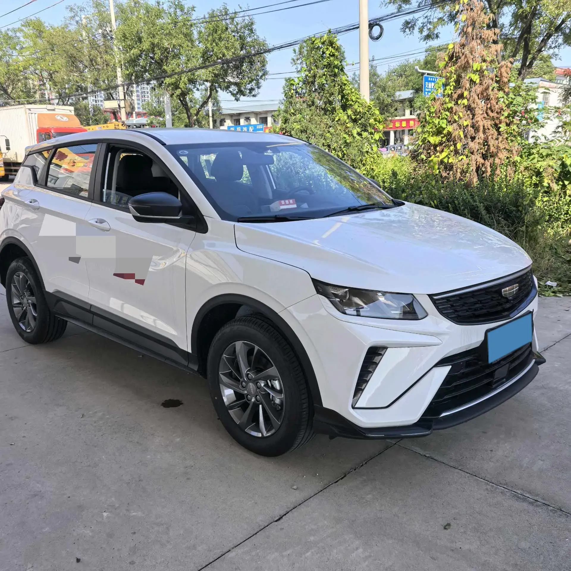 2025 GEELY COOLRAY thumbnail 3