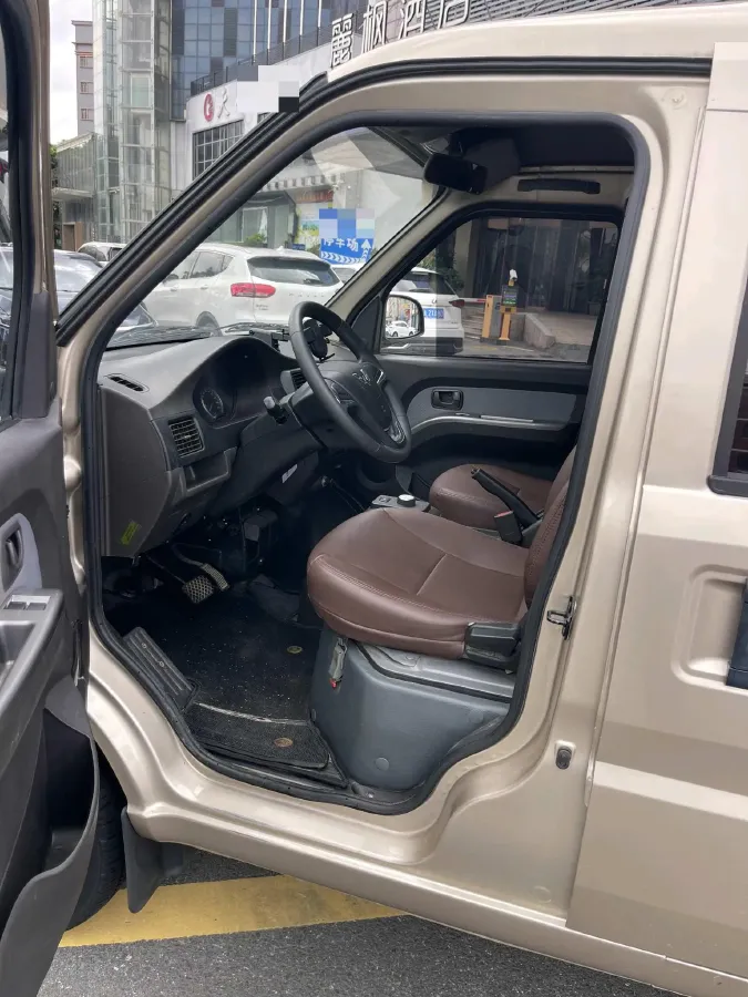 2022 WuLing RongGuang EV BEV 41.6KWH,autocango,china used car exporter,china ev exporter,chinese used car exporter,chinese used ev exporter