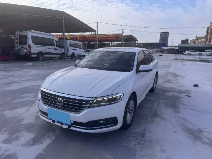 2019 VOLKSWAGEN LAVIDA view 1