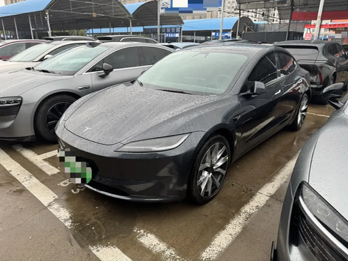 2023 Tesla Model 3 BEV 60KWH