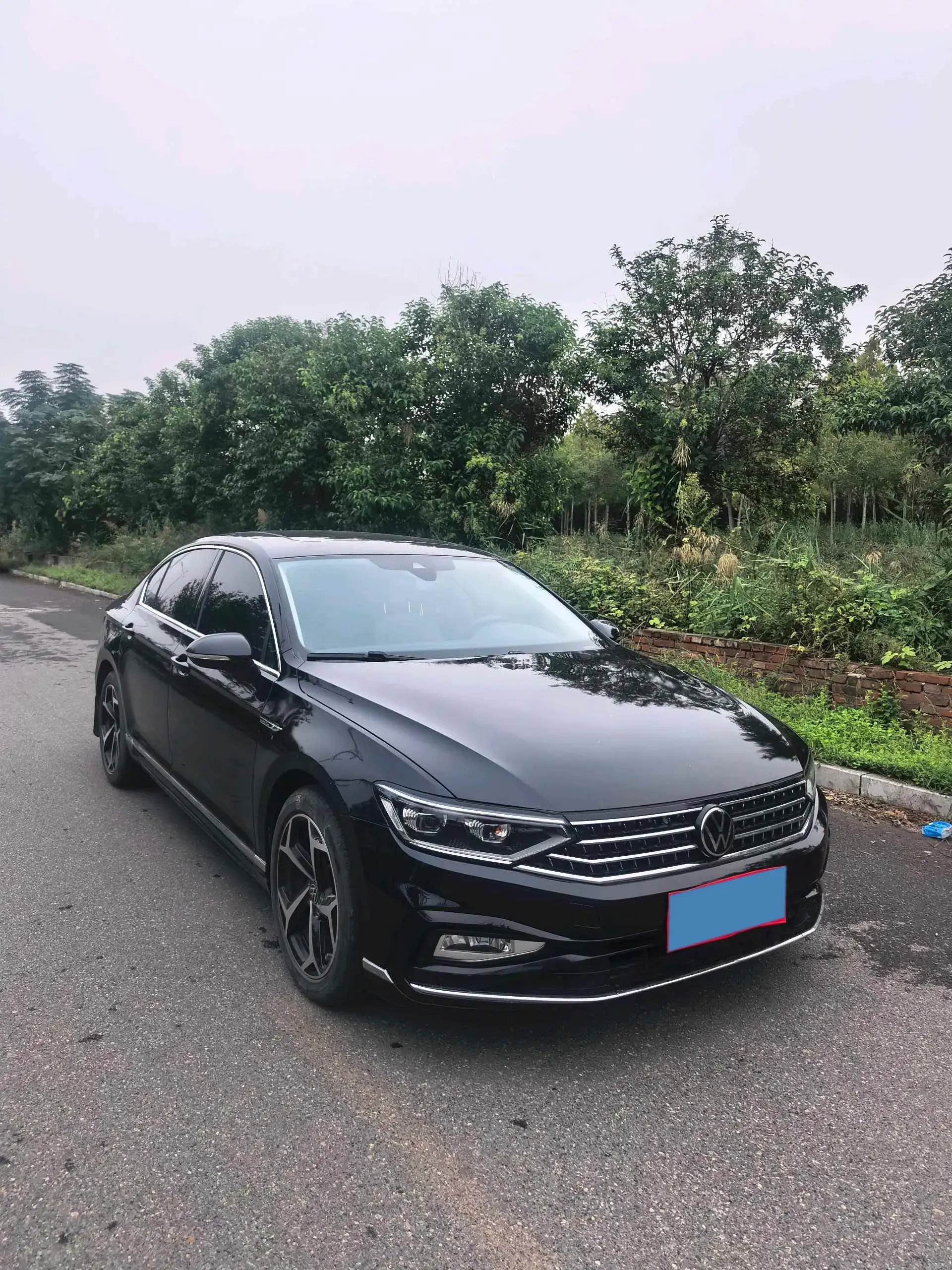 2023 VOLKSWAGEN MAGOTAN thumbnail 3