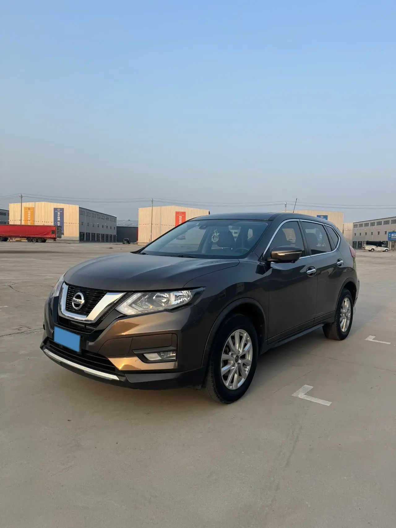 2020 NISSAN X-TRAIL view 1