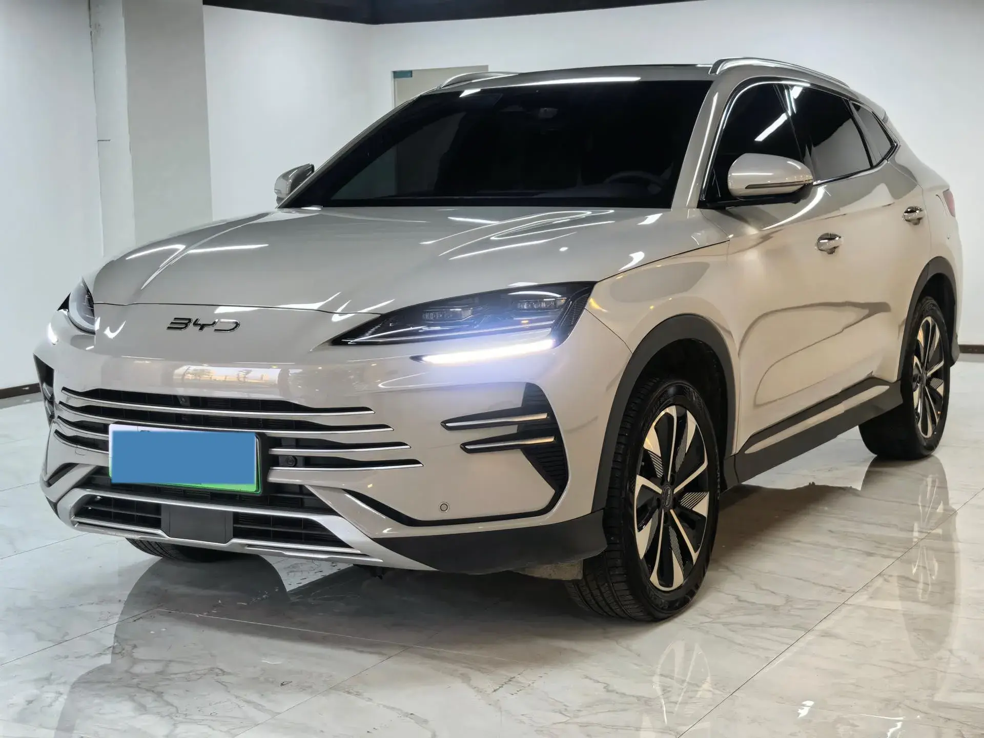 2024 BYD SONG view 1