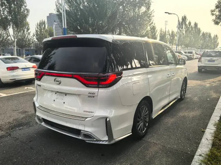 2021 GAC TRUMPCHI thumbnail 3