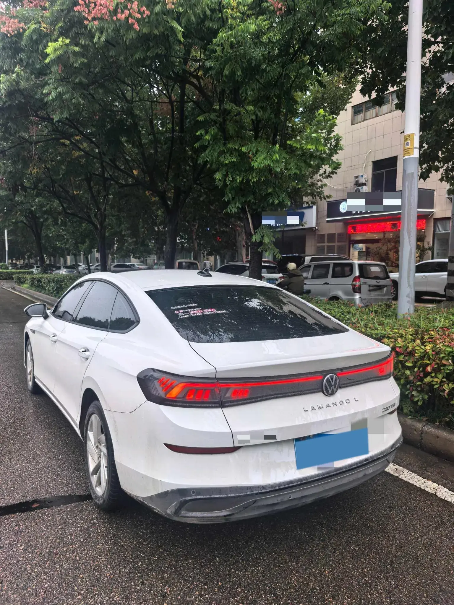 2022 VOLKSWAGEN LAMANDO thumbnail 2