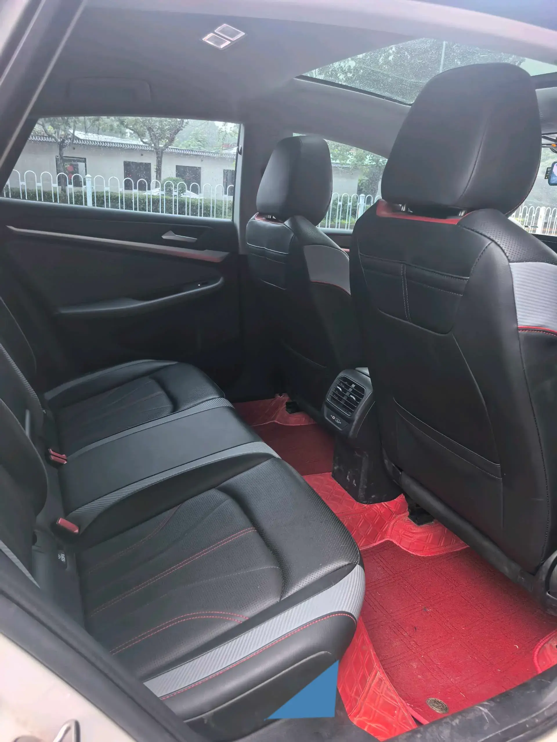 2022 VOLKSWAGEN LAMANDO thumbnail 4