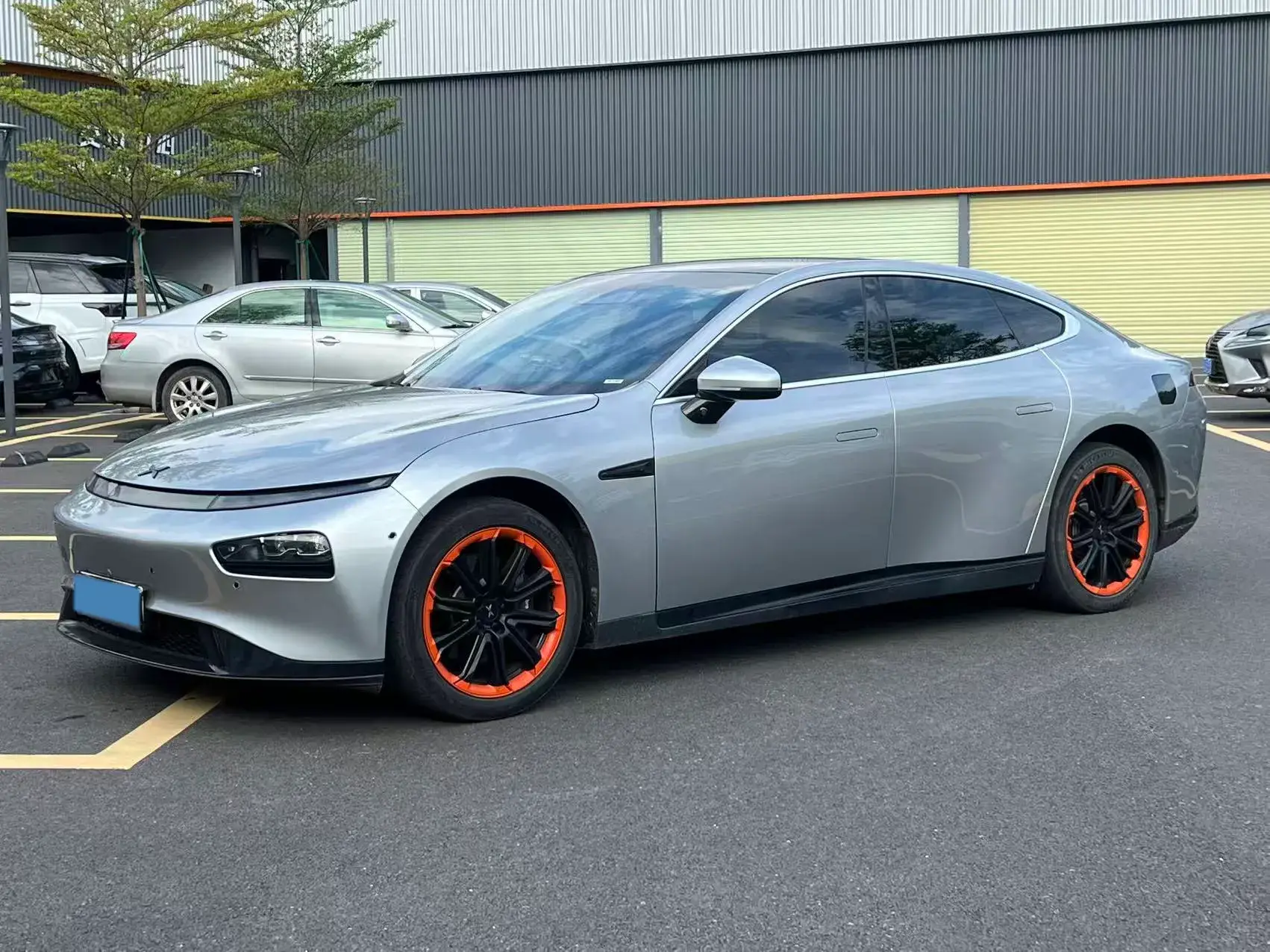 2022 XPENG P7 view 1