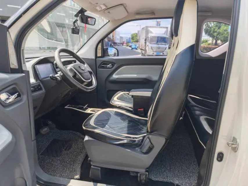 2022 WULING HONGGUANG thumbnail 4